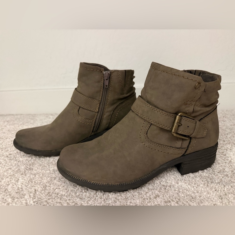 Earth Spirit Olive Taupe Ankle Boots with Buckle and Zipper